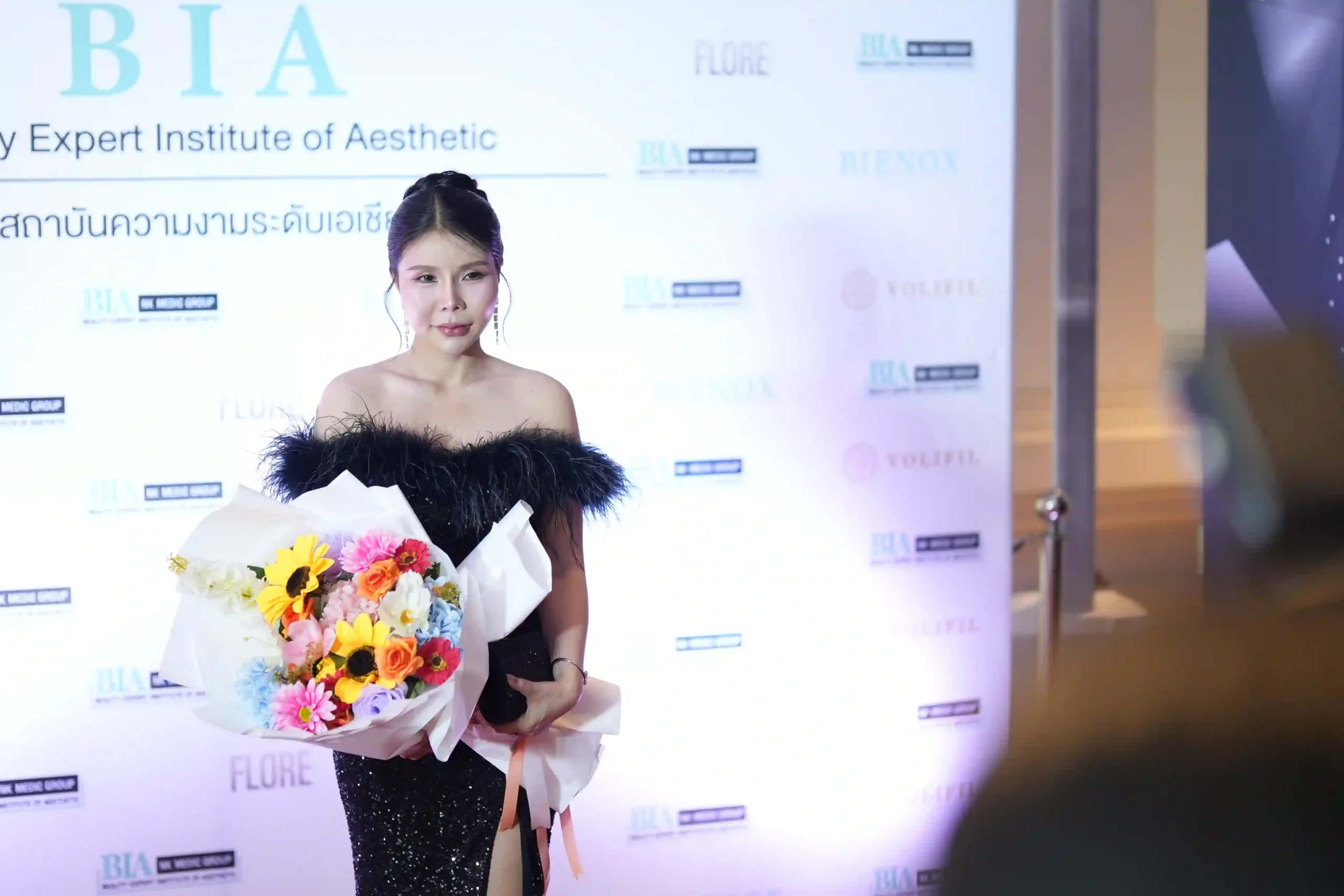 รับรางวัล The Legend season 2 BT Clinic 05